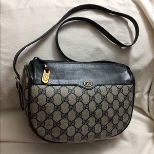 Gucci GG Vintage Monogram Charmer! 👩‍❤️‍👩